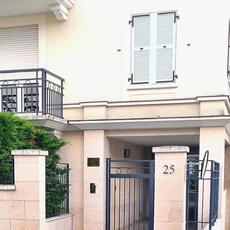 Appartement Azur T2 De Standing, Proche Rer